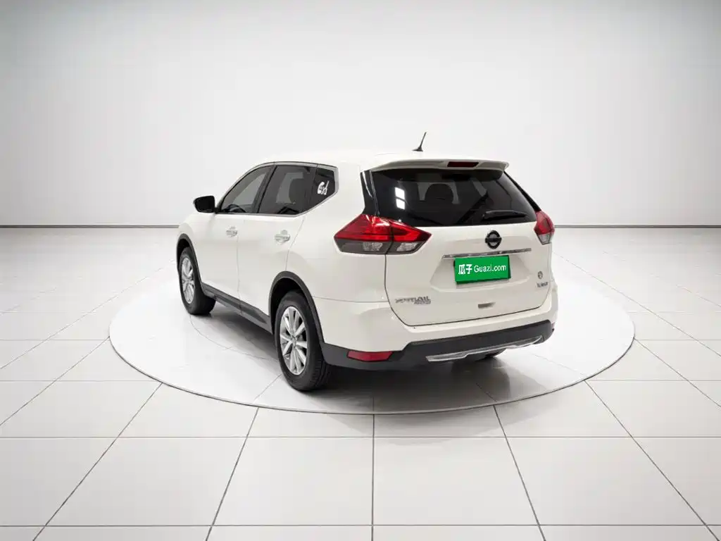 Nissan X-Trail — миниатюра 4