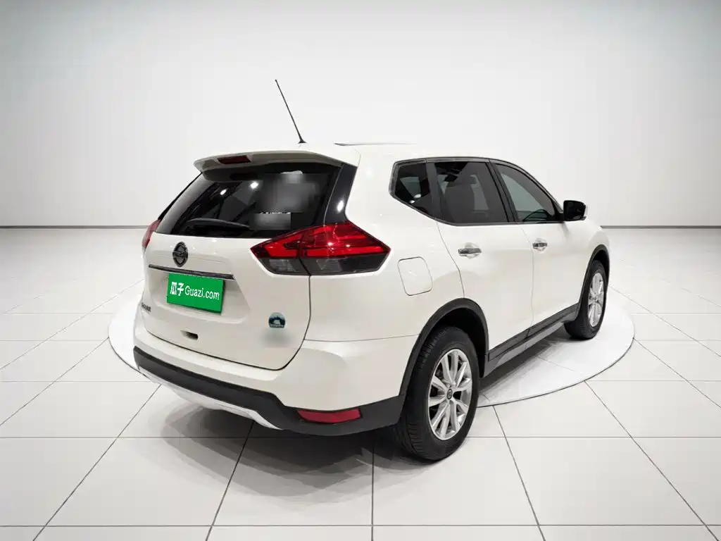 Nissan X-Trail — миниатюра 6