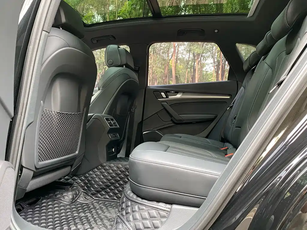 Audi Q5L 2025 40 TFSI Luxury