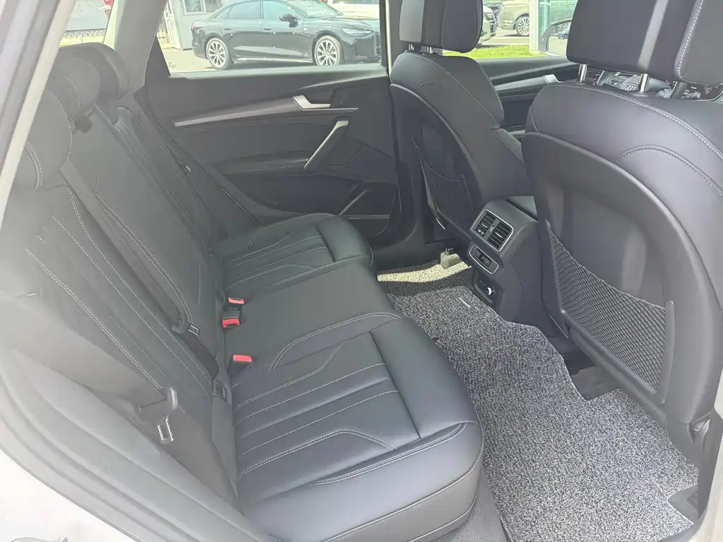 Audi Q5L 2023 45T Luxury