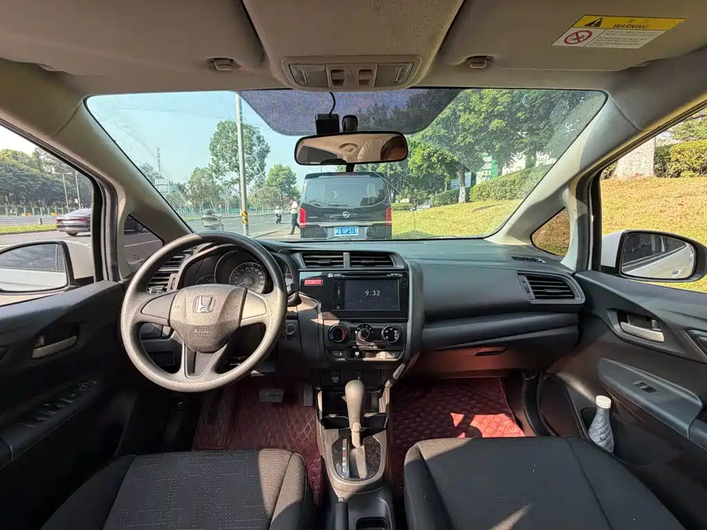 Honda Fit — миниатюра 13