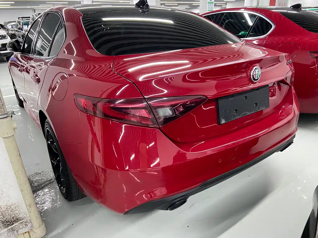 Alfa Romeo Giulia — миниатюра 13