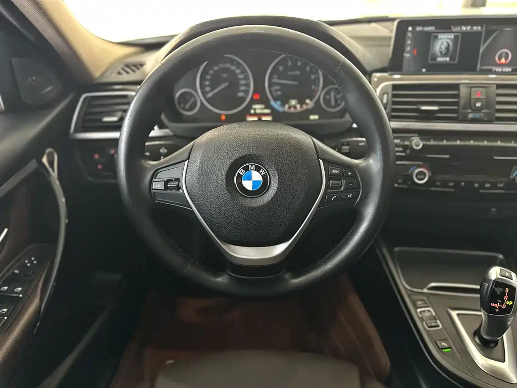 BMW 3 Series — миниатюра 6