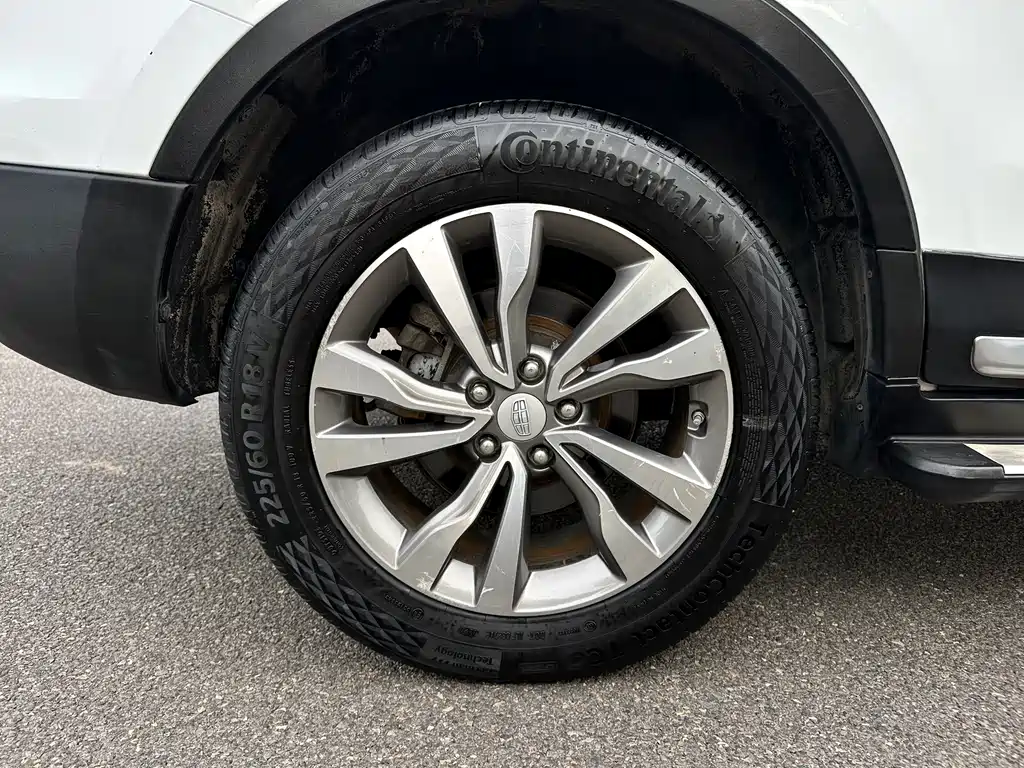 Geely Boyue — миниатюра 13