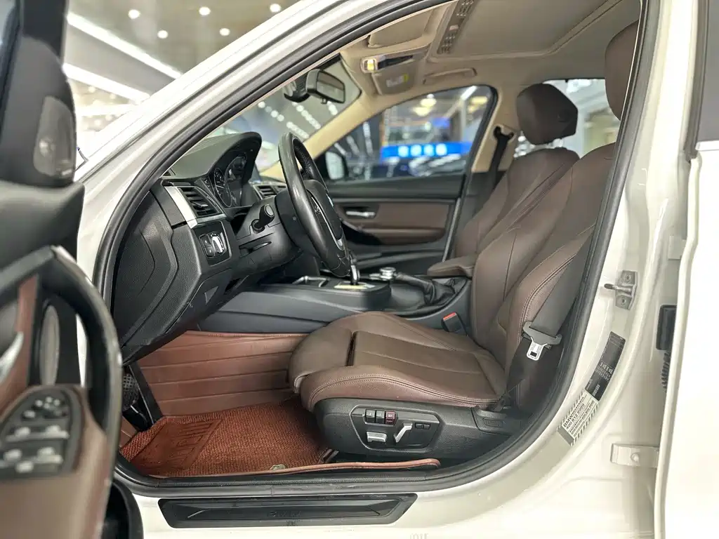 BMW 3 Series — миниатюра 10