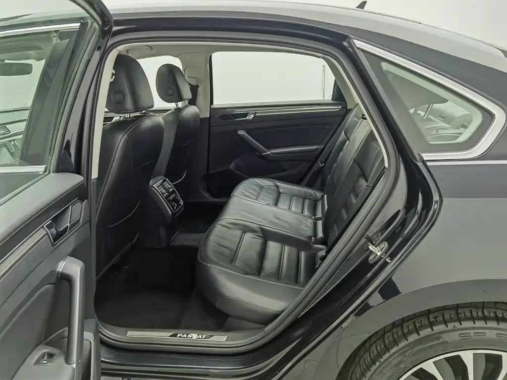 Volkswagen Passat — миниатюра 15