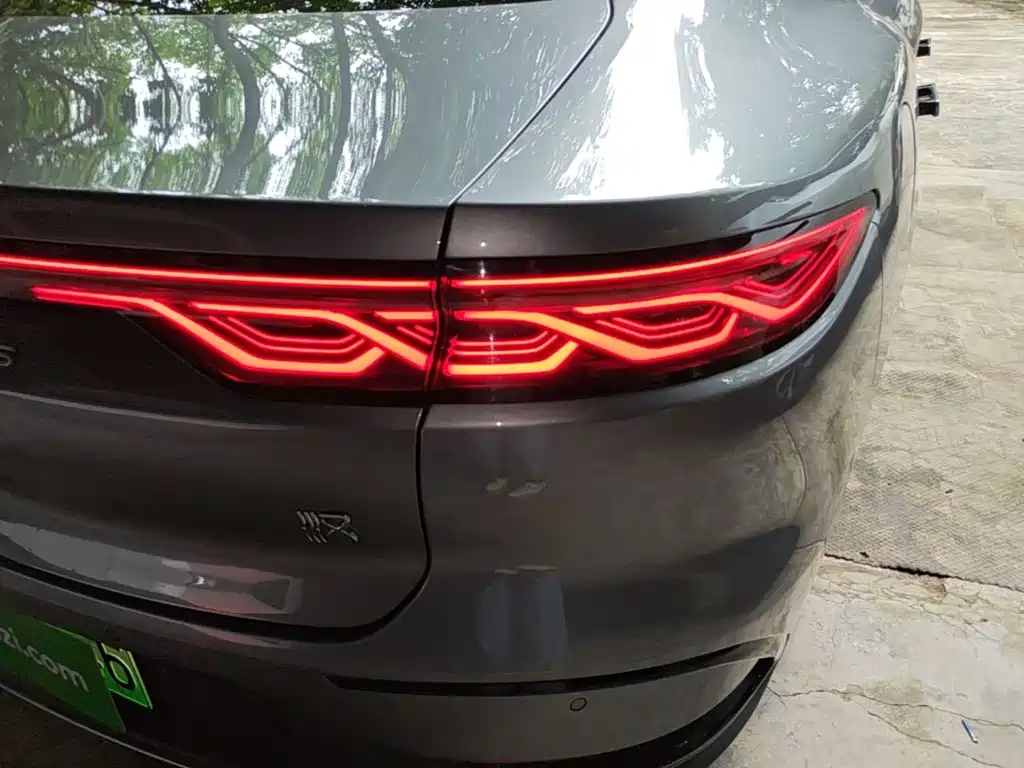 BYD Han — миниатюра 8