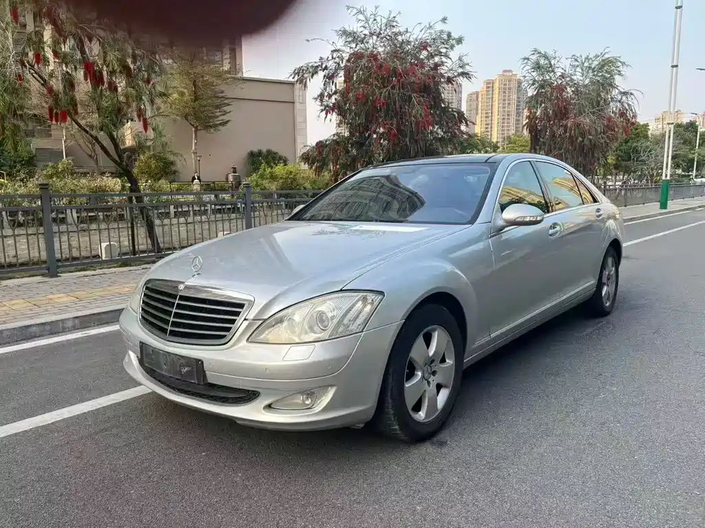 Mercedes-Benz S-Class 2007