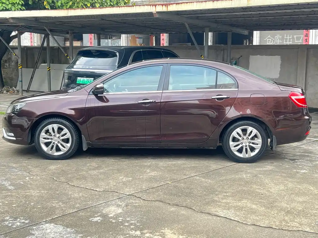 Geely Emgrand — миниатюра 8