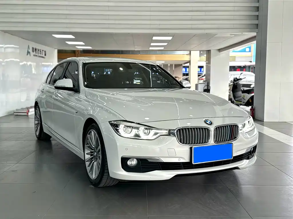 BMW 3 Series — миниатюра 4