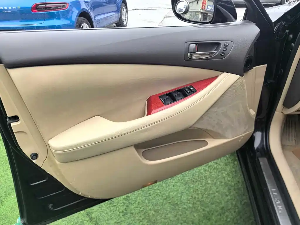 Lexus ES — миниатюра 19