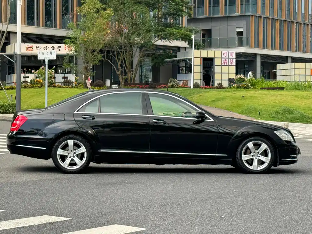 Mercedes-Benz S-Class — миниатюра 4