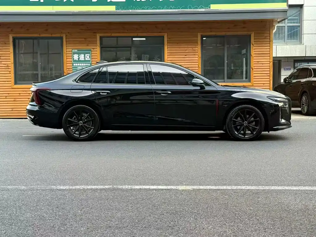 Hongqi Hongqi H5 — миниатюра 3