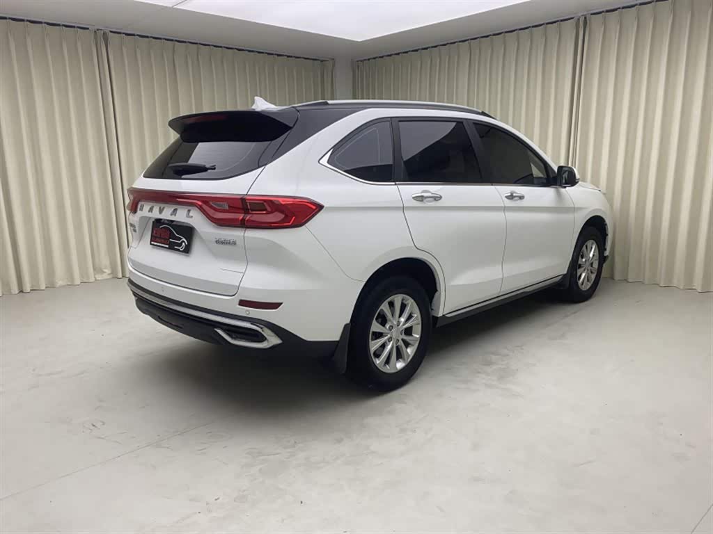 Haval Haval M6 1.5 л 2023 г. Белый, пробег 39800 км