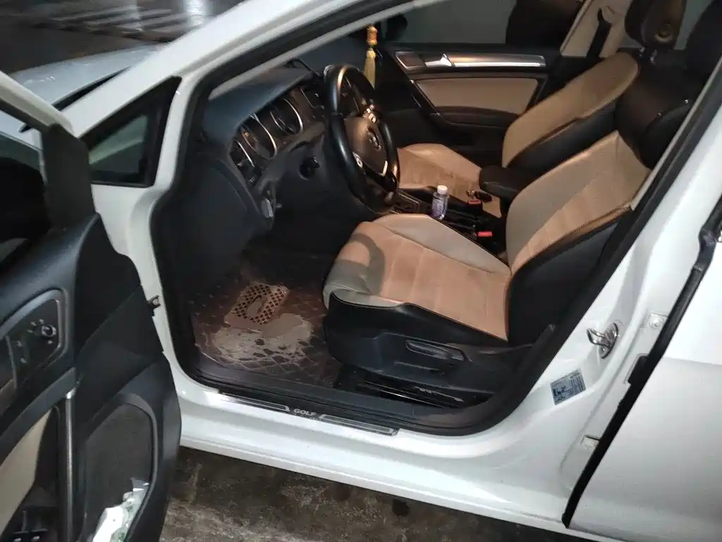 Volkswagen Golf — миниатюра 12