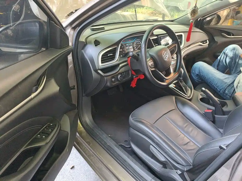 Buick Excelle — миниатюра 12