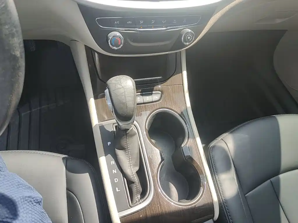 Buick Verano — миниатюра 14