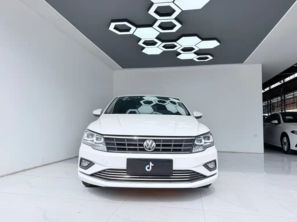 Volkswagen Jetta 1.5L Auto Comfort Type, фото 2