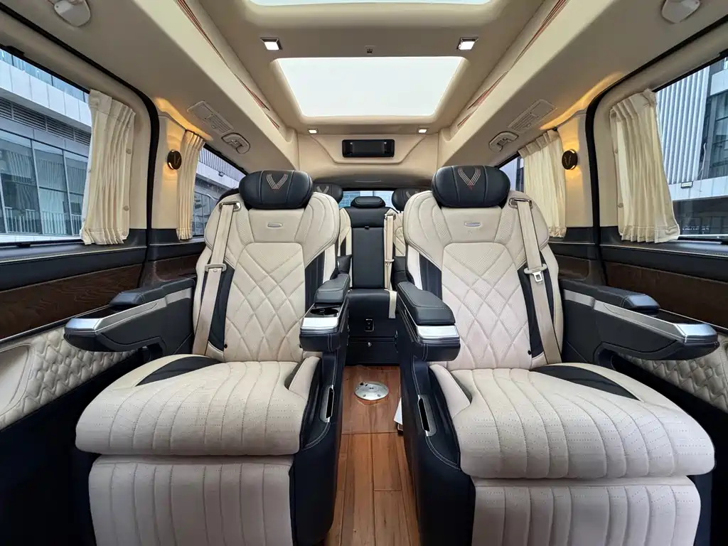 MERCEDES-BENZ V CLASS