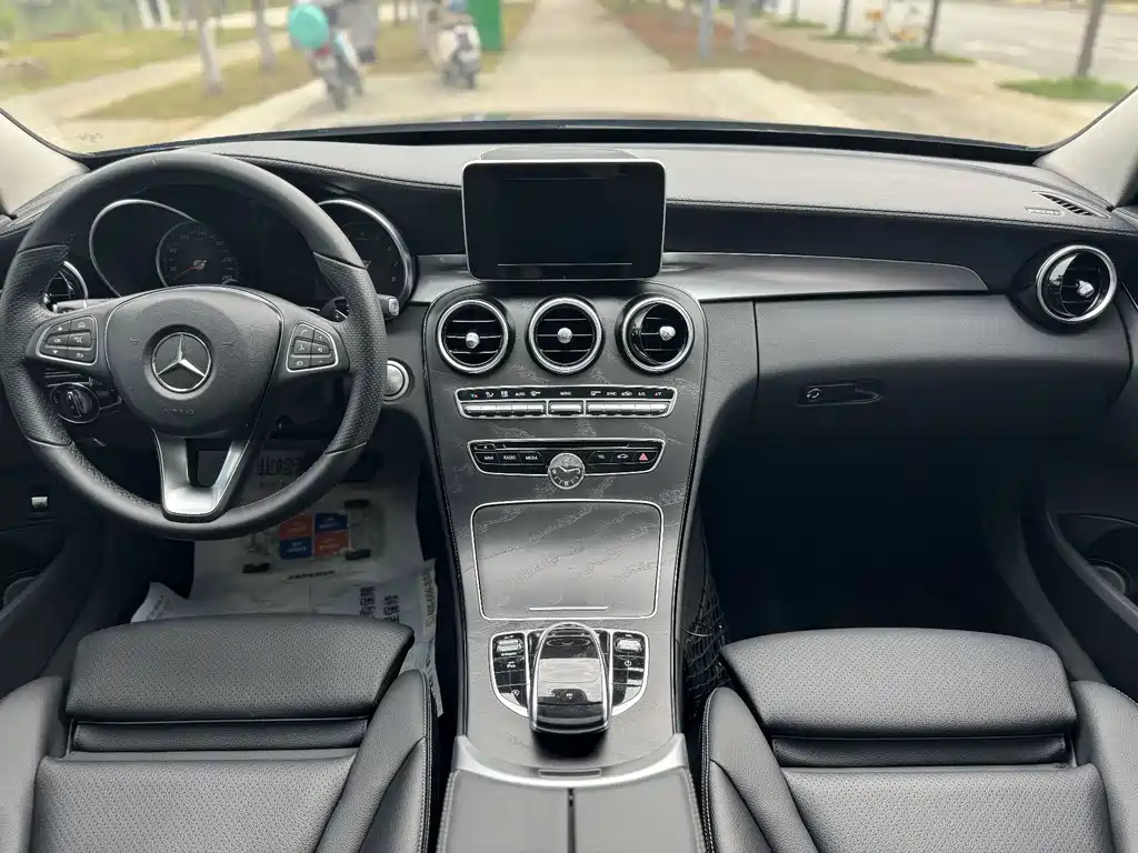 Mercedes-Benz C-Class C 2018 C 180 L Fashion Sport