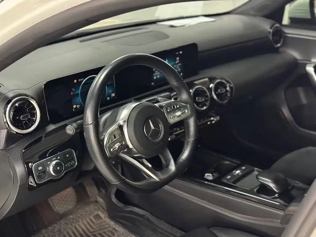 Mercedes-Benz A-Class A 2019 A 180 L