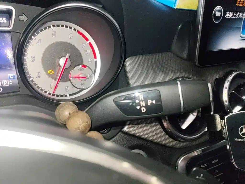 Mercedes-Benz GLA — миниатюра 14