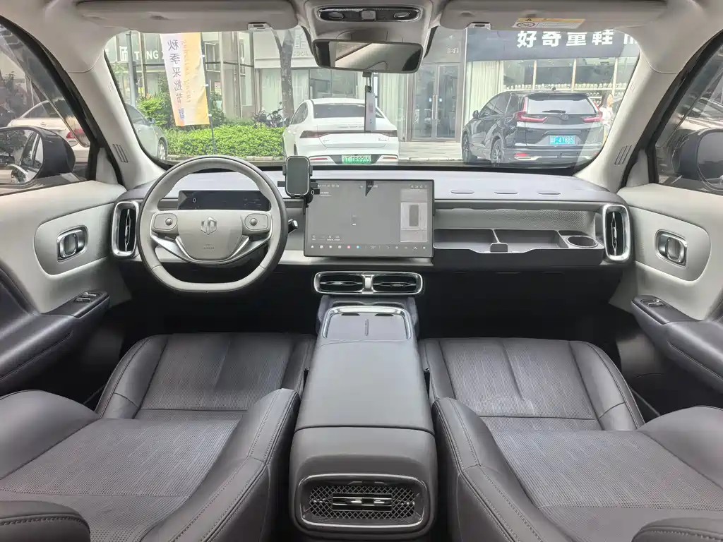 Leapmotor Leapmotor B10 — миниатюра 8