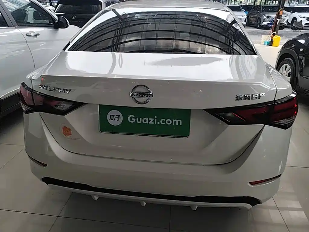 Nissan Sylphy — миниатюра 6