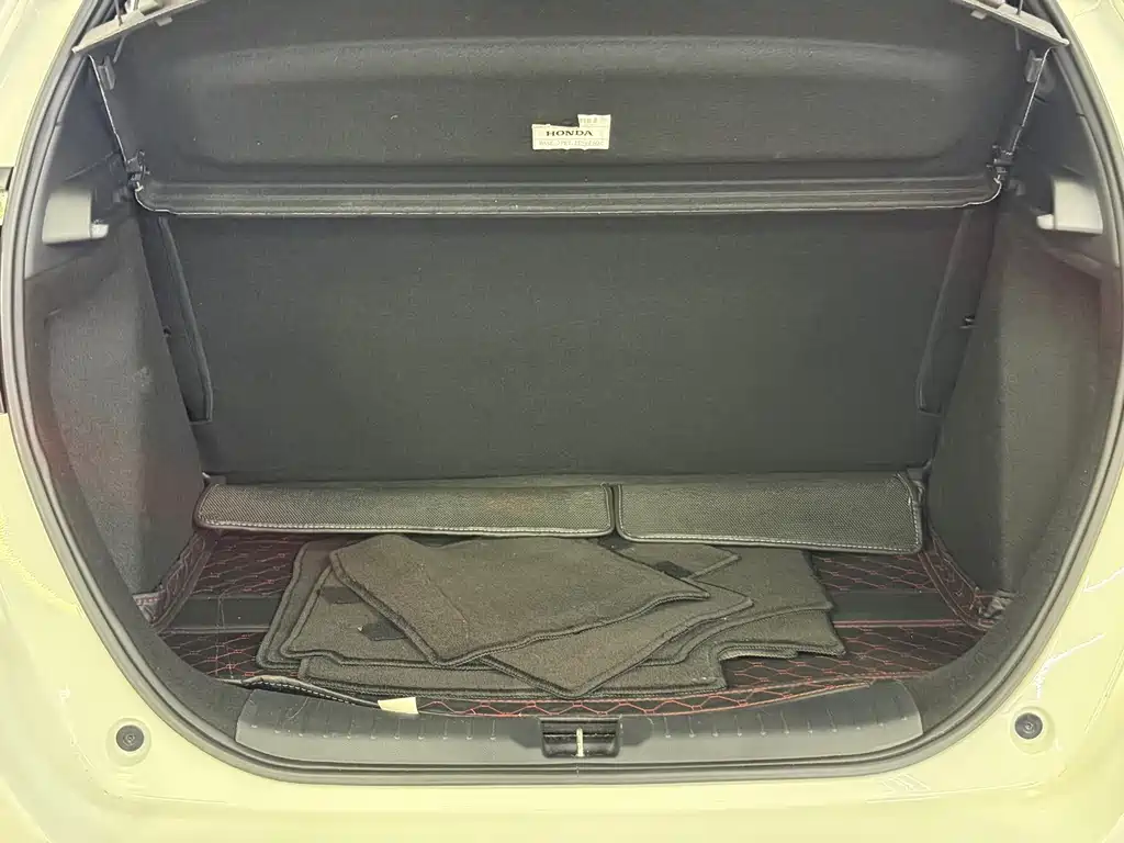 Honda Fit — миниатюра 19