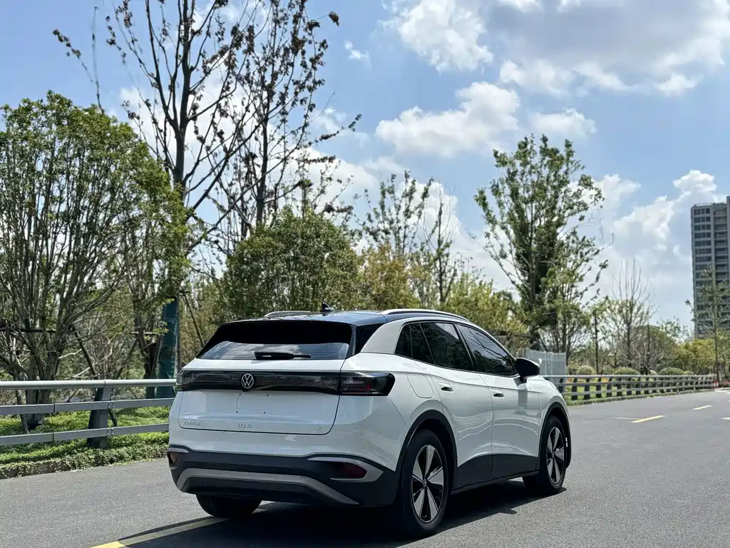 Volkswagen ID.4 X — миниатюра 6