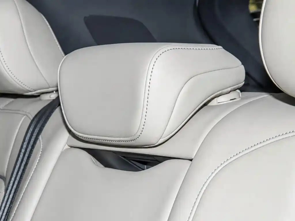 Audi Q6L e-tron — миниатюра 14