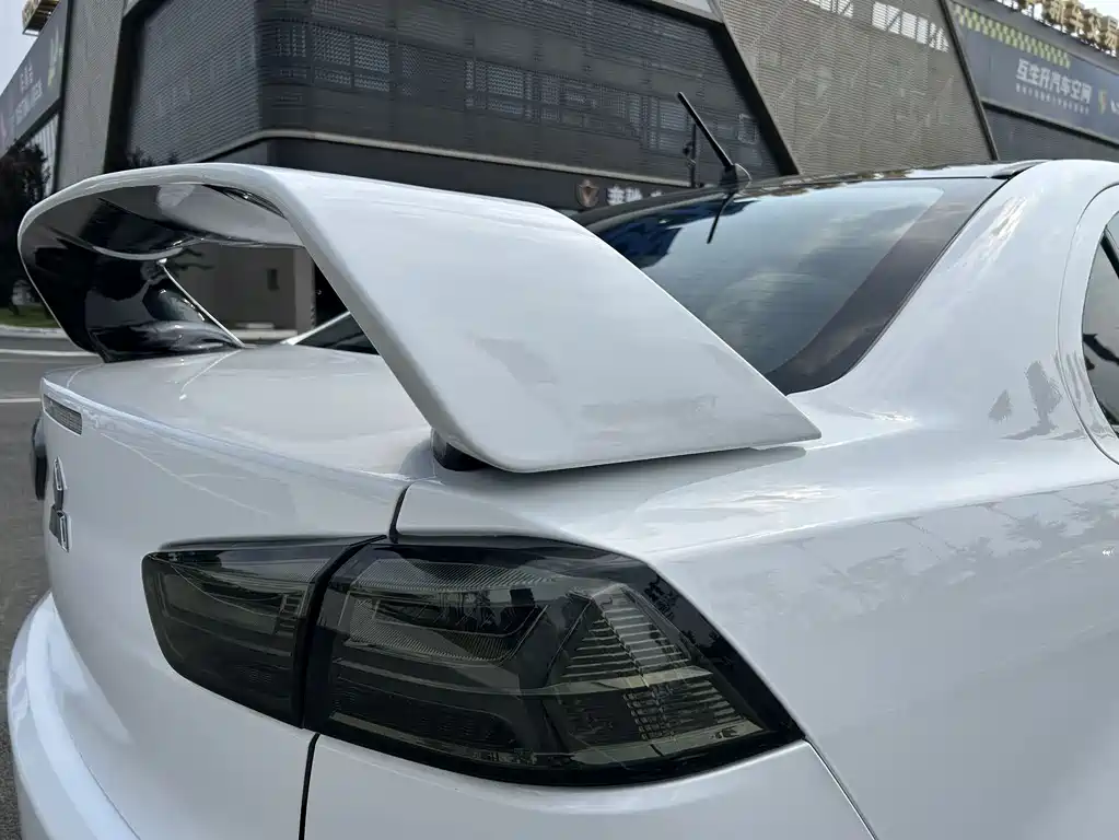 Mitsubishi Lancer EX — миниатюра 11