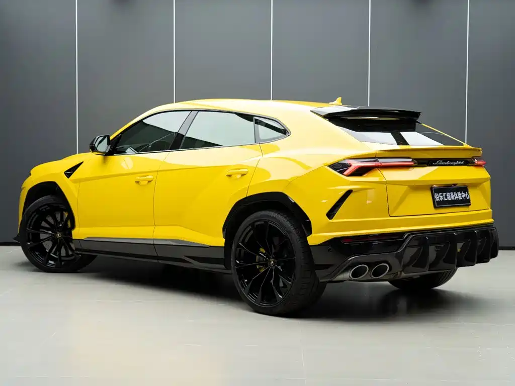 Lamborghini Urus — миниатюра 5