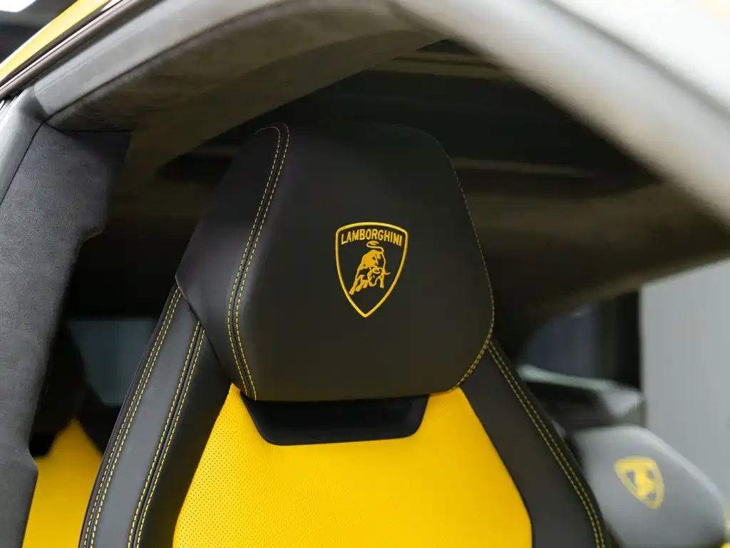 Lamborghini Urus — миниатюра 13