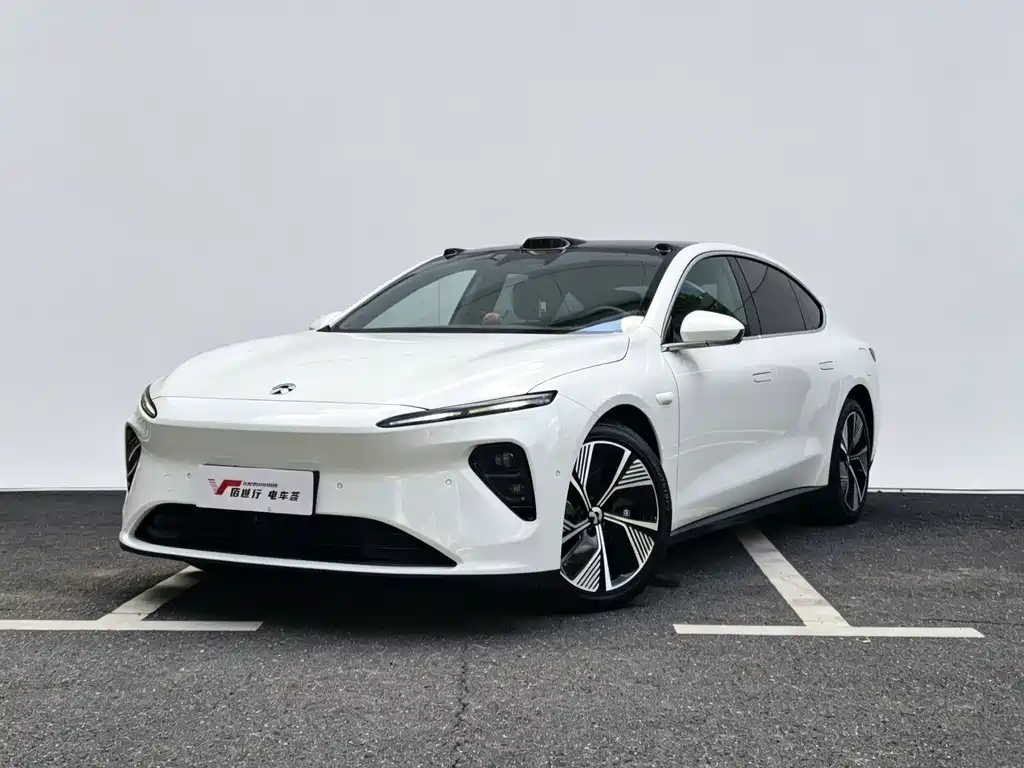 NIO ET7