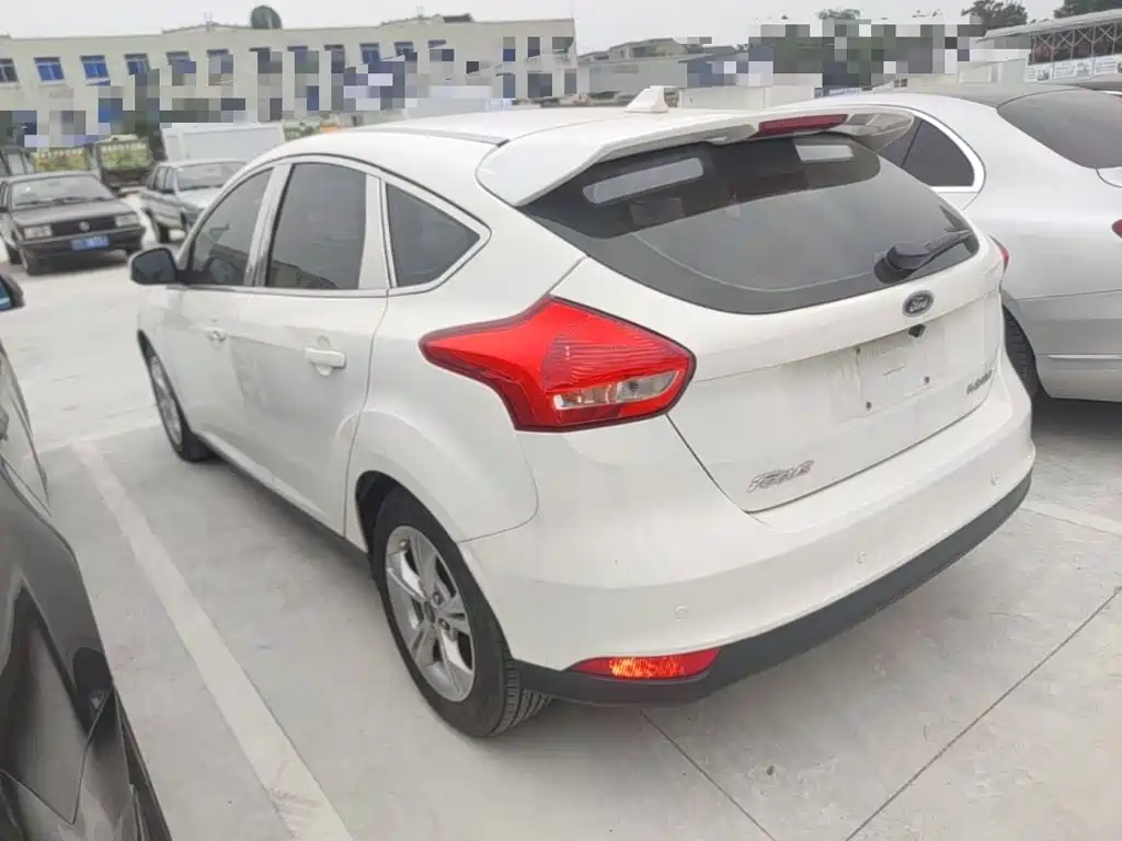 Ford Focus — миниатюра 5