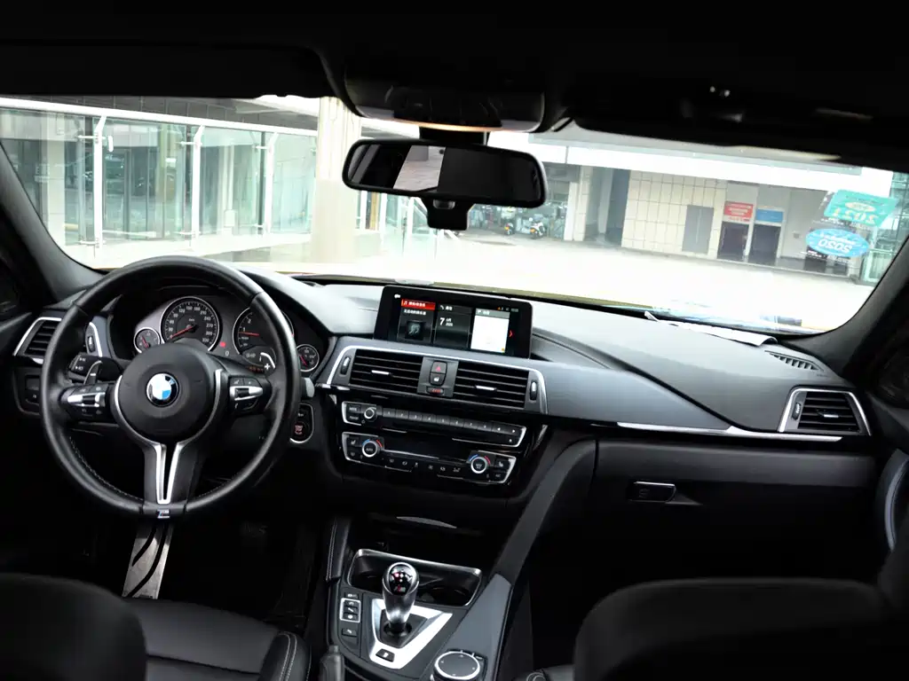 BMW M3 — миниатюра 24