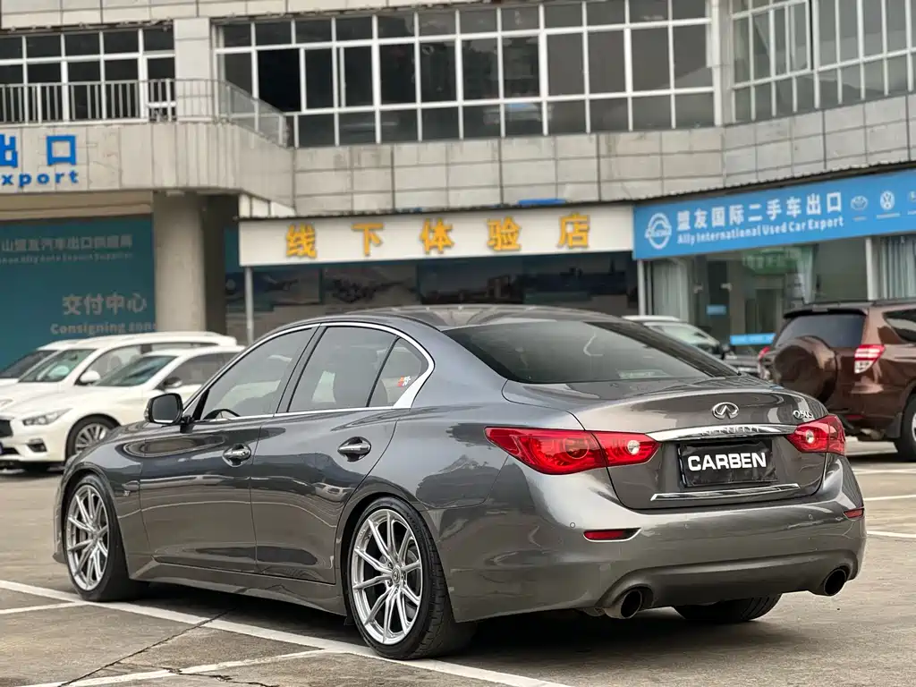 Infiniti Q50 2014 3.7L Luxury Sport