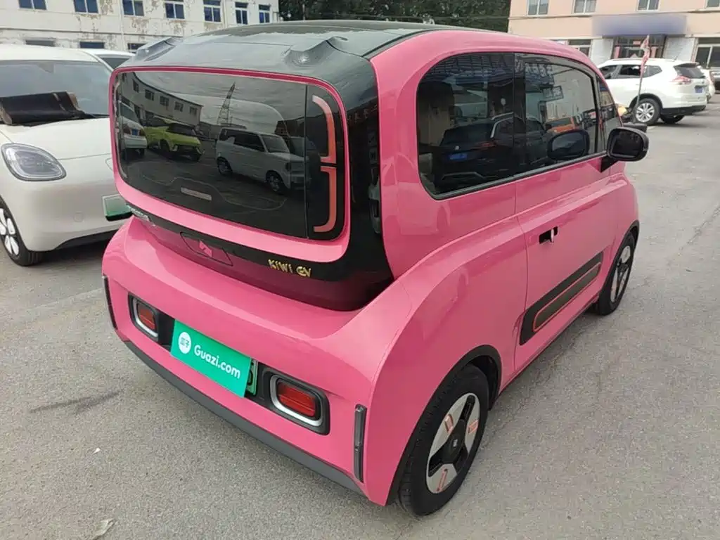 Baojun KiWi EV — миниатюра 7