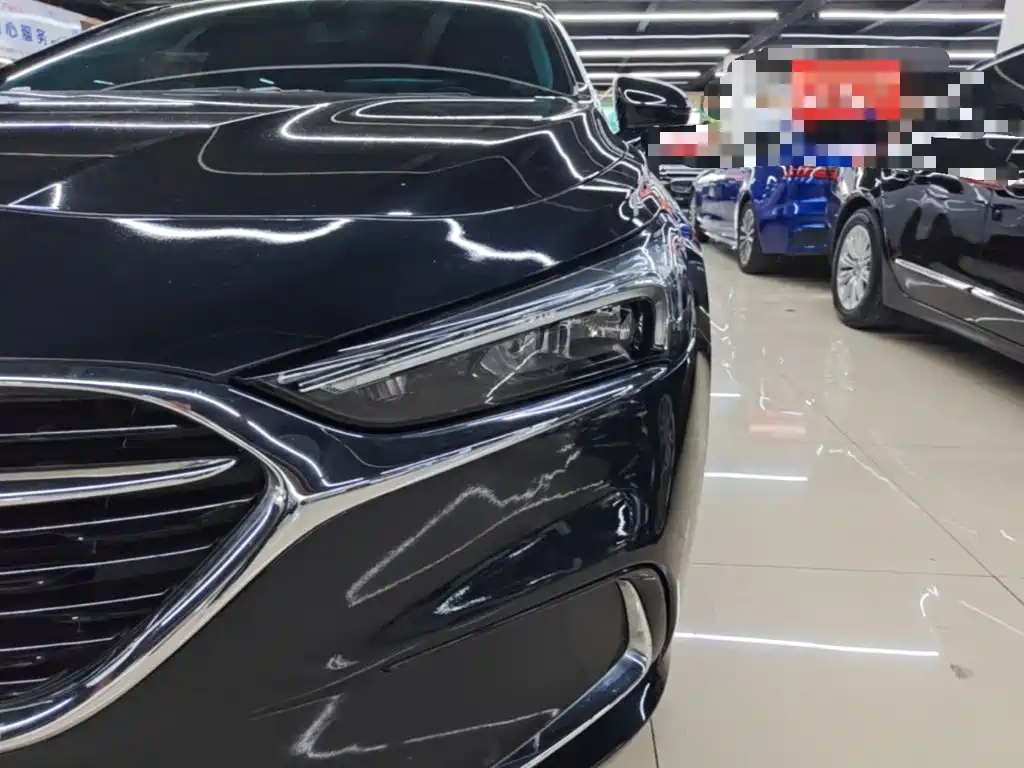 Buick LaCrosse — миниатюра 24
