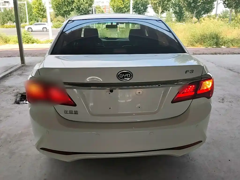 BYD F3 — миниатюра 6