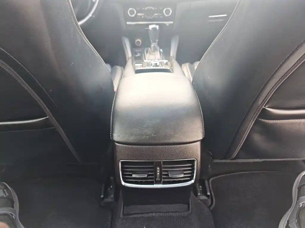 Mazda Atenza — миниатюра 15