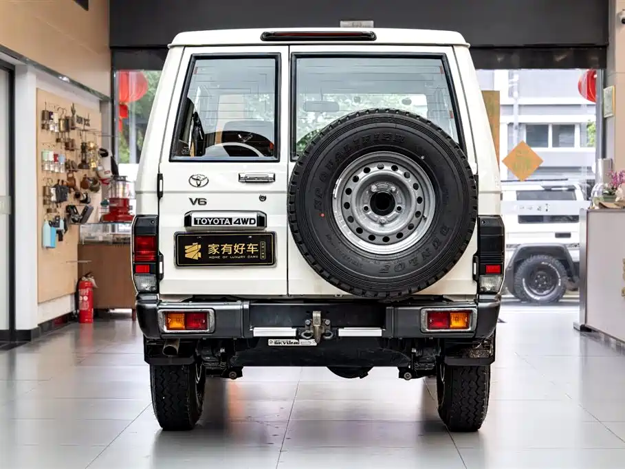 Toyota Land Cruiser LC71 2022 4.0L MT