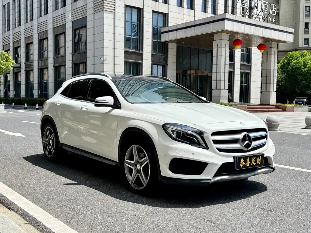 Mercedes-Benz GLA GLA 260 4MATIC Sport Type, фото 3