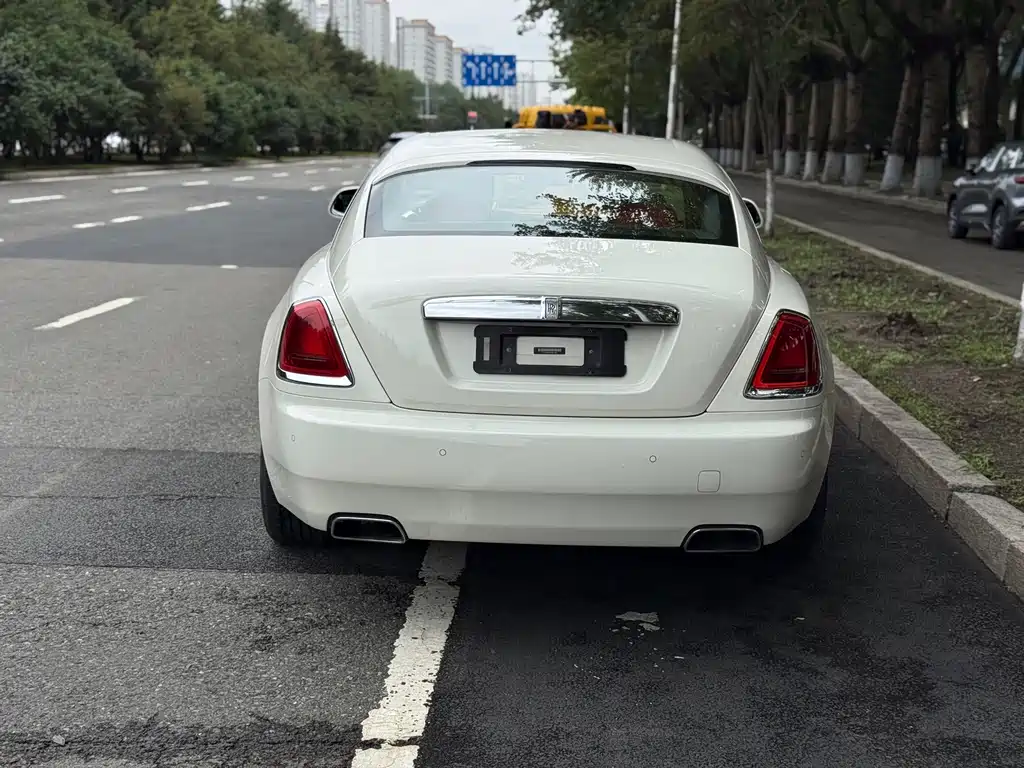 Rolls-Royce Wraith — миниатюра 4