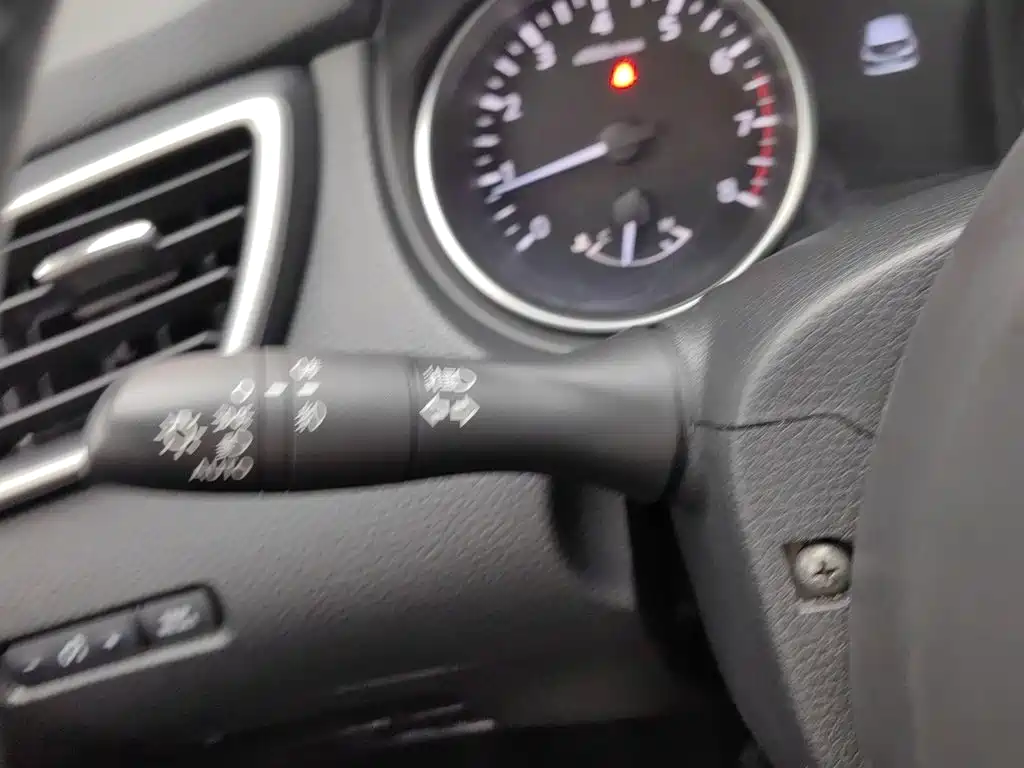 Nissan Qashqai — миниатюра 21