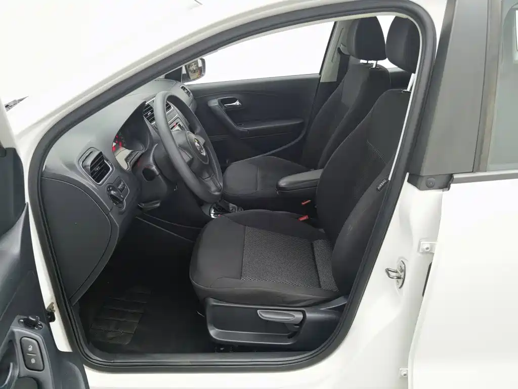 Volkswagen Polo — миниатюра 10