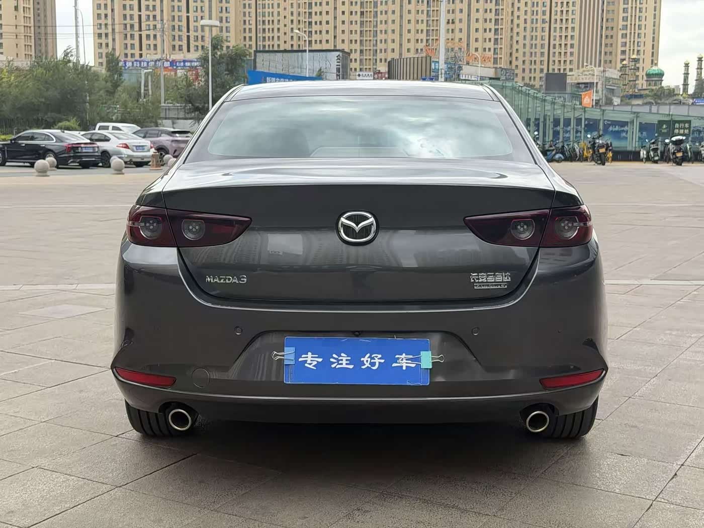 Mazda Mazda3 Axela 2.0 л 2021 г. Чёрный, пробег 25000 км
