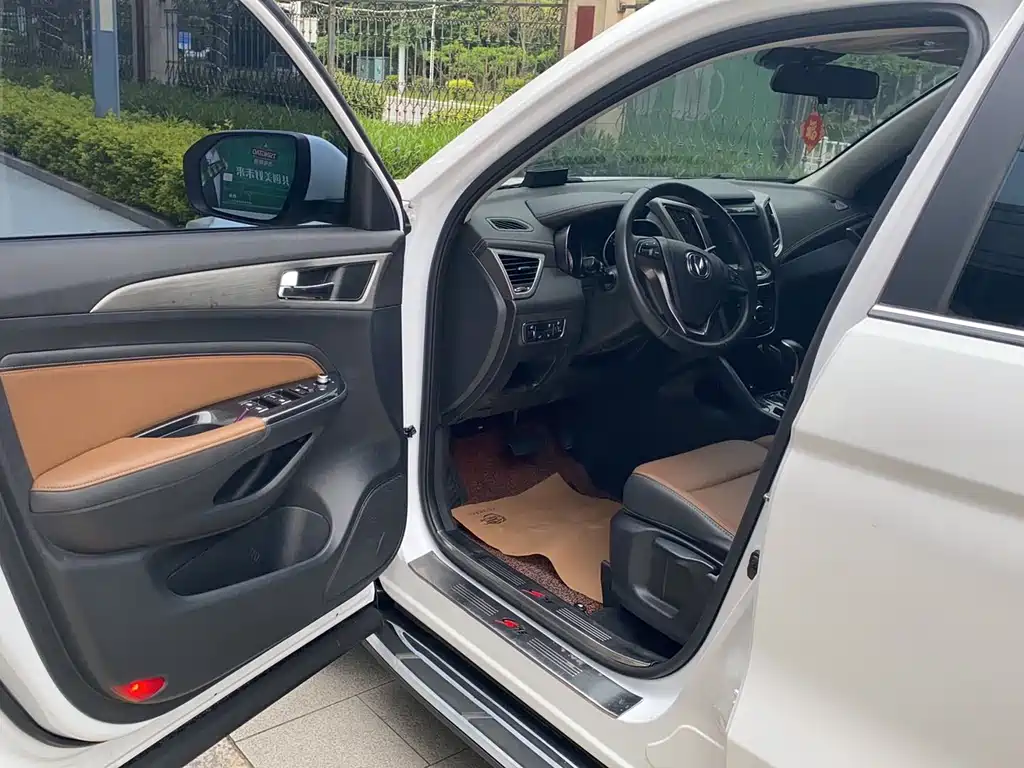Changan CS75 — миниатюра 10
