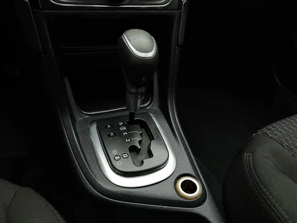 Peugeot 308 — миниатюра 13